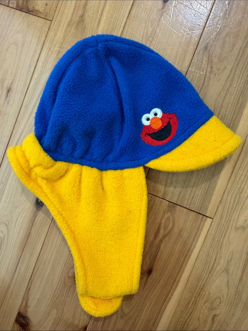 Vintage fleece Sesame Street Elmo Velcro winter hat infant size 1998